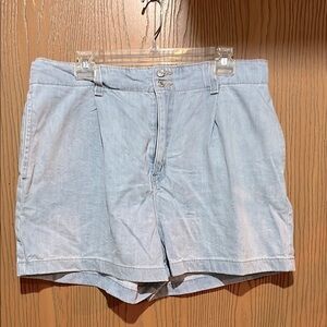 Denizen from Levi Loose A-Line shorts!